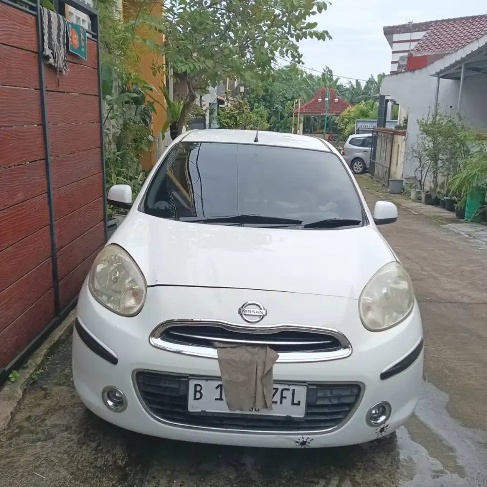 JUAL Nissan March AT 1.2 Muluusss, Istimewa