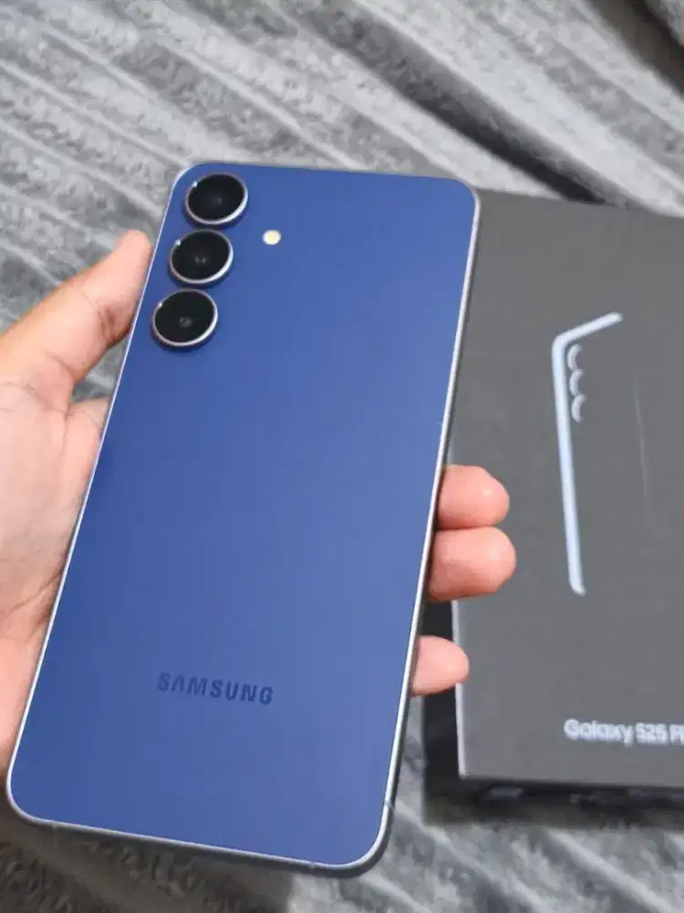 Samsung S25 FE 8/256