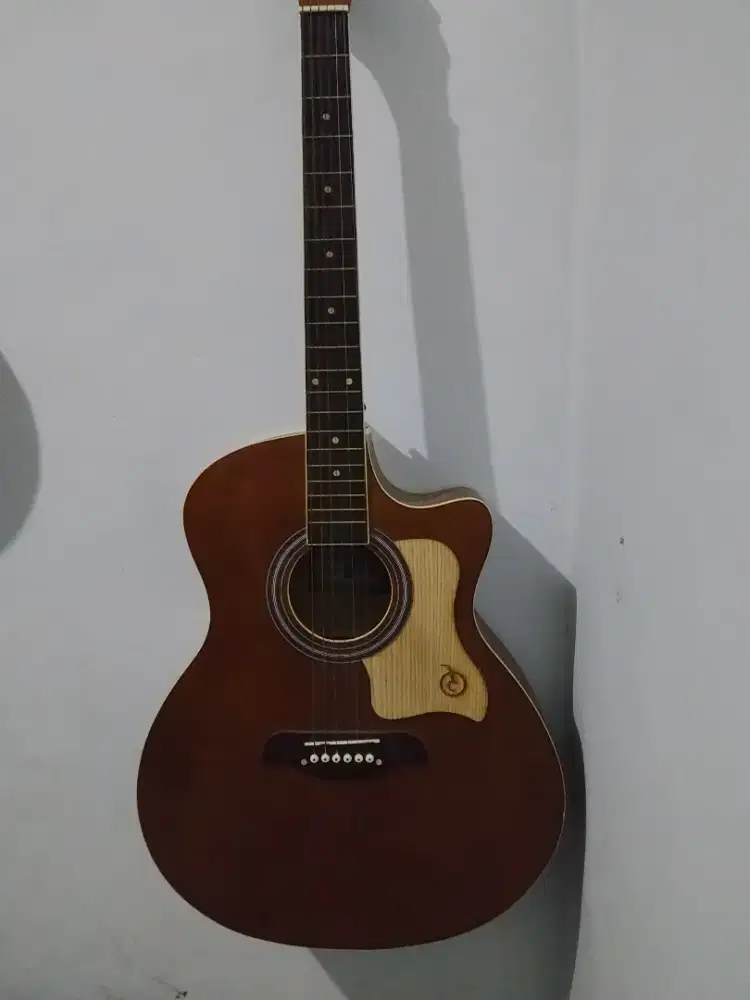 Gitar mandalika akustik elektrik