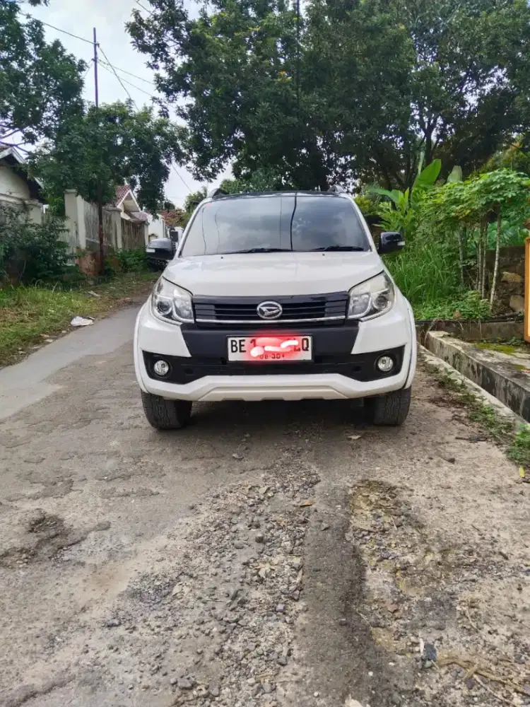 Terios  R Custom 2016