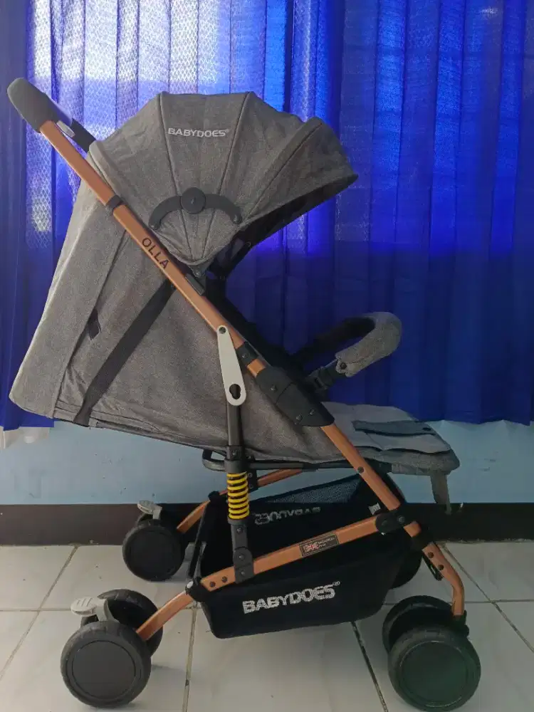 PRELOVED STROLLER BABYDOES OLLA