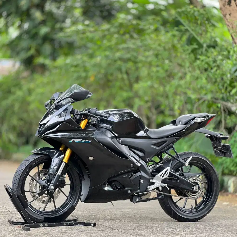 YAMAHA YZF R15 V4 2022 BLACK KM RENDAH PAJAK HIDUP SUPER GRESS