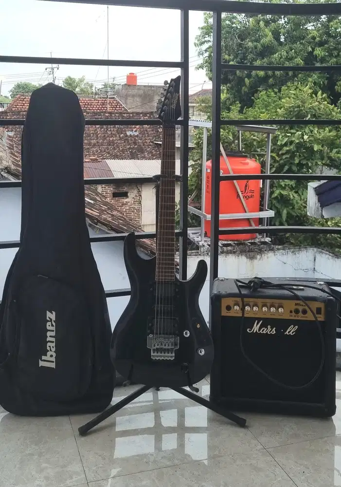 Gitar listrik dan sound