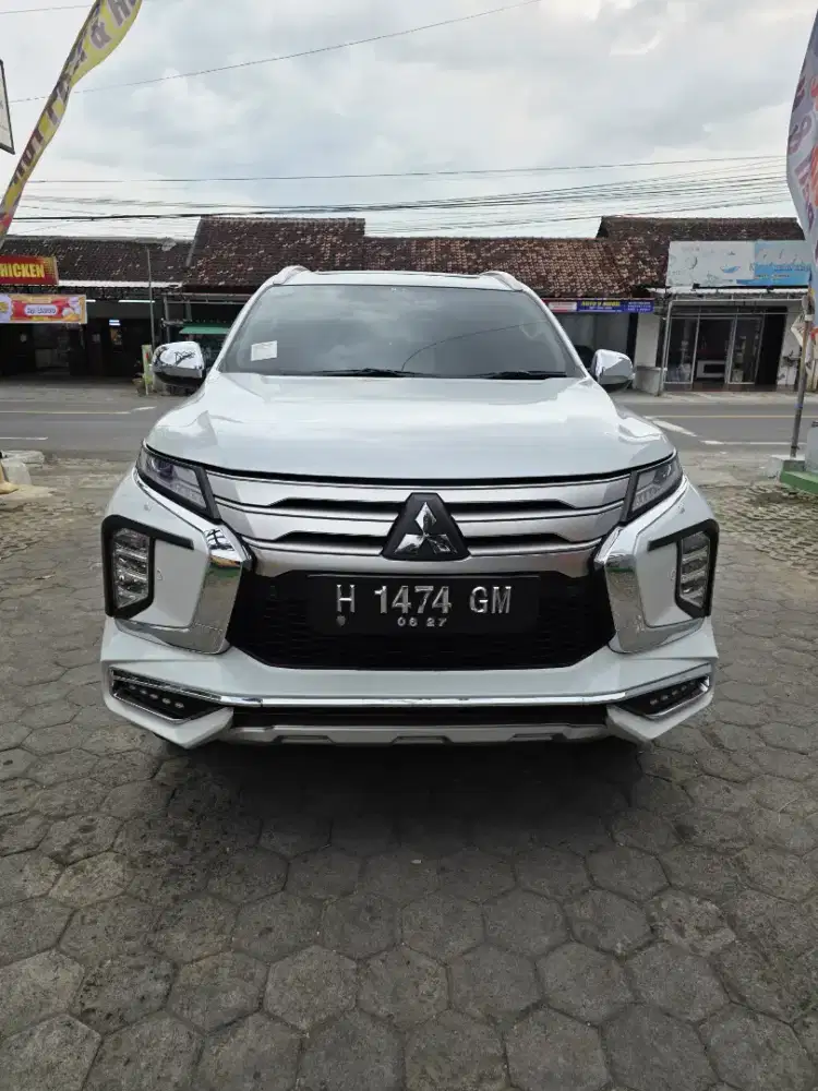 Pajero sport dakar 2022 km 13rb istimewa
