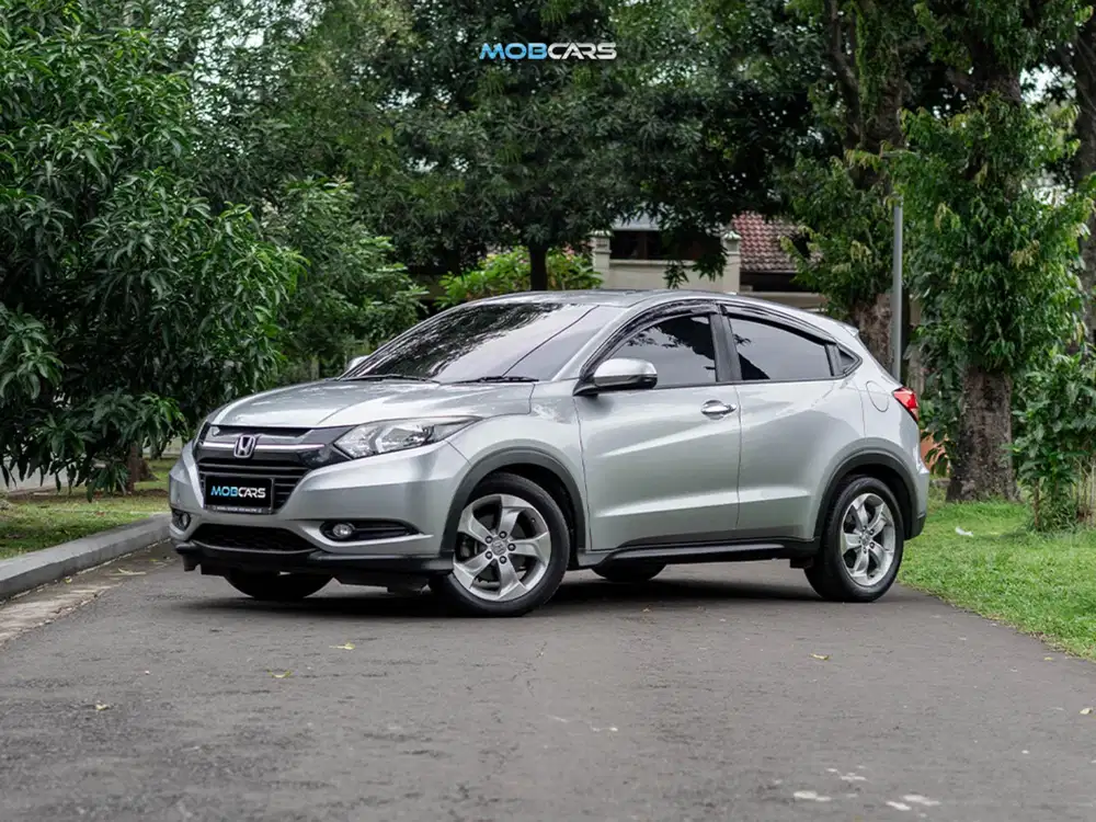 LOW KILOMETER !! HRV 1.5 E CVT MATIC 2017 ABU METALIK