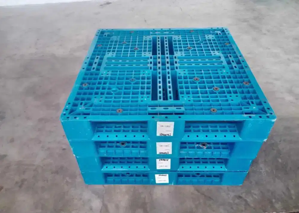 Pallet plastik bekas untuk bisnis