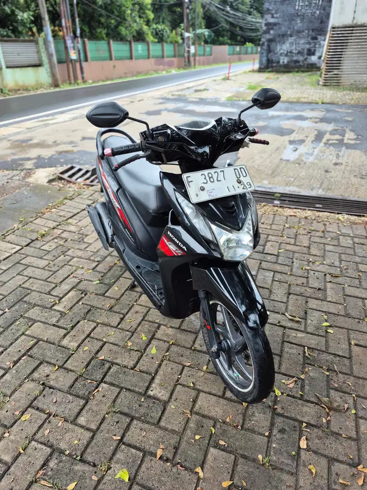 Dijual Honda Beat FI tahun 2014 surat lengkap