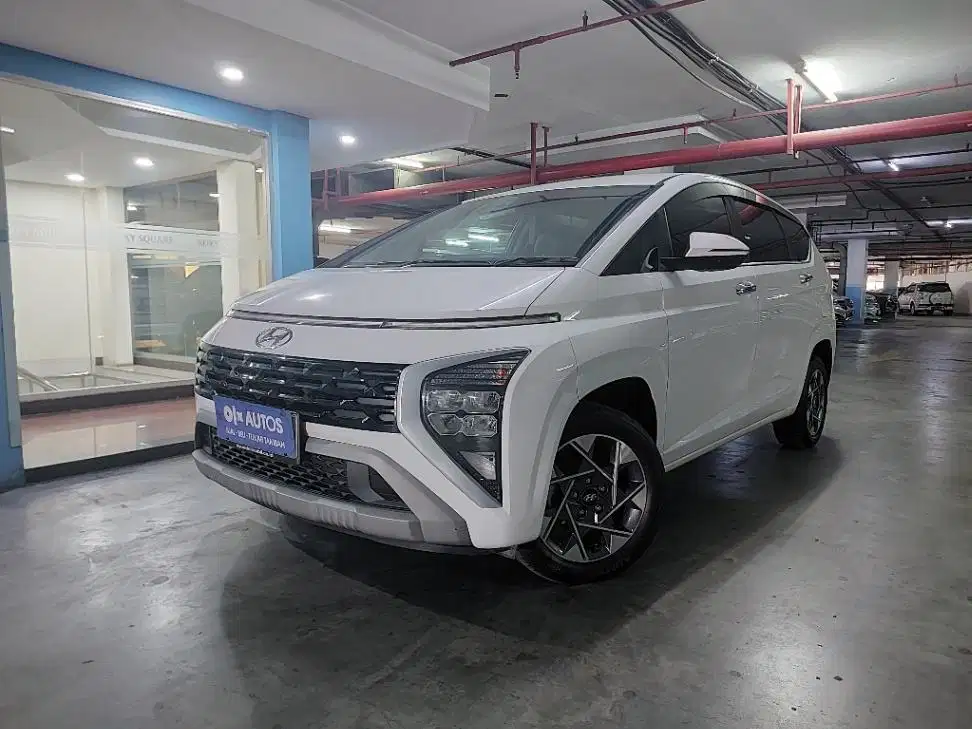 DP MURAH Hyundai Stargazer 1.5 Prime Bensin-AT 2022 Putih Putih CNZVB