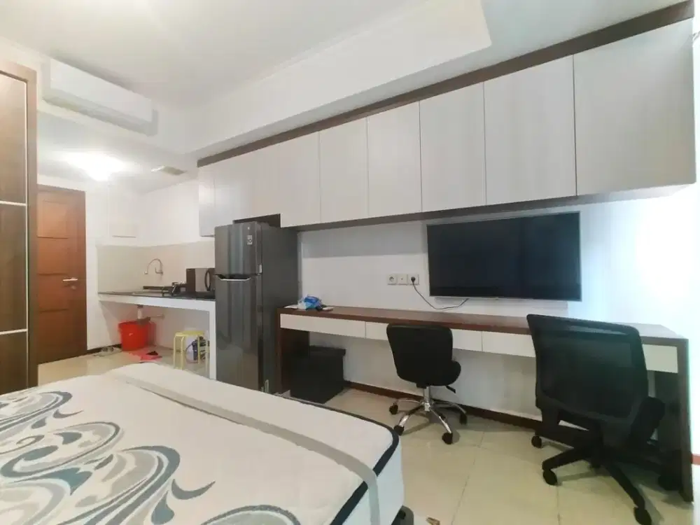 Sewa Studio Royal Mediterania Garden Tanjung Duren dekat Mall, Kantor, Universitas, lokasi strategis