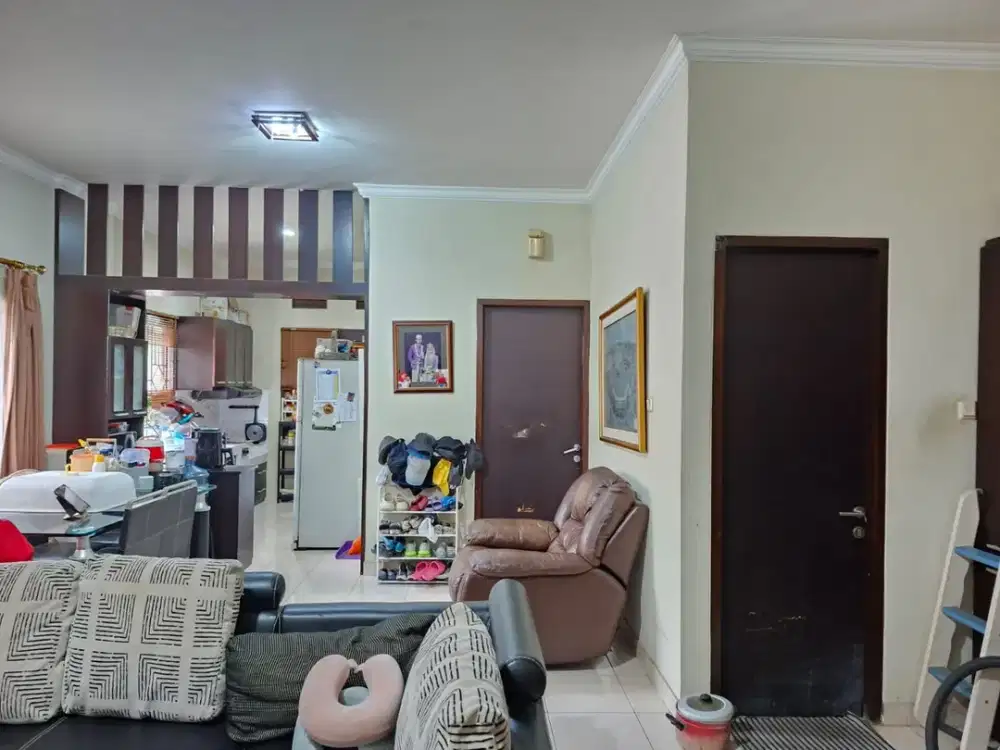 JUAL Rumah murah siap huni SHM  2 lantai nyaman di Mekarwangi, Bandung