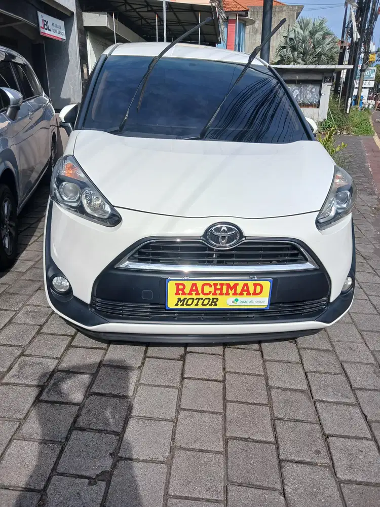 Toyota Sienta G 2017 Putih A/T 1.5cc