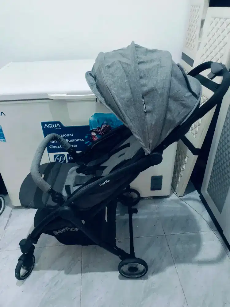 Stroller Babydoes Autofold (Cabin Size) Like New