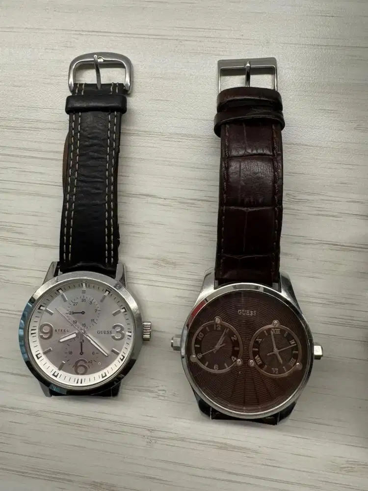 Jam tangan Guess Collection watch unisex leather metal strap