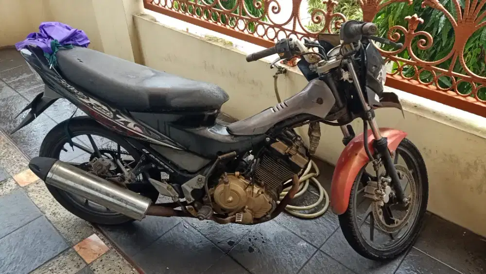 Suzuki satria fu tangan pertama
