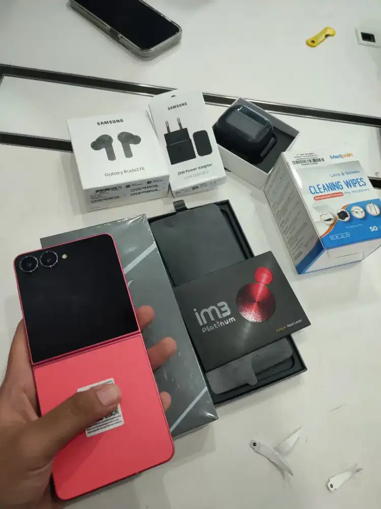 Promo Samsung Coral Red banyak Bonus - Samsung Queen City