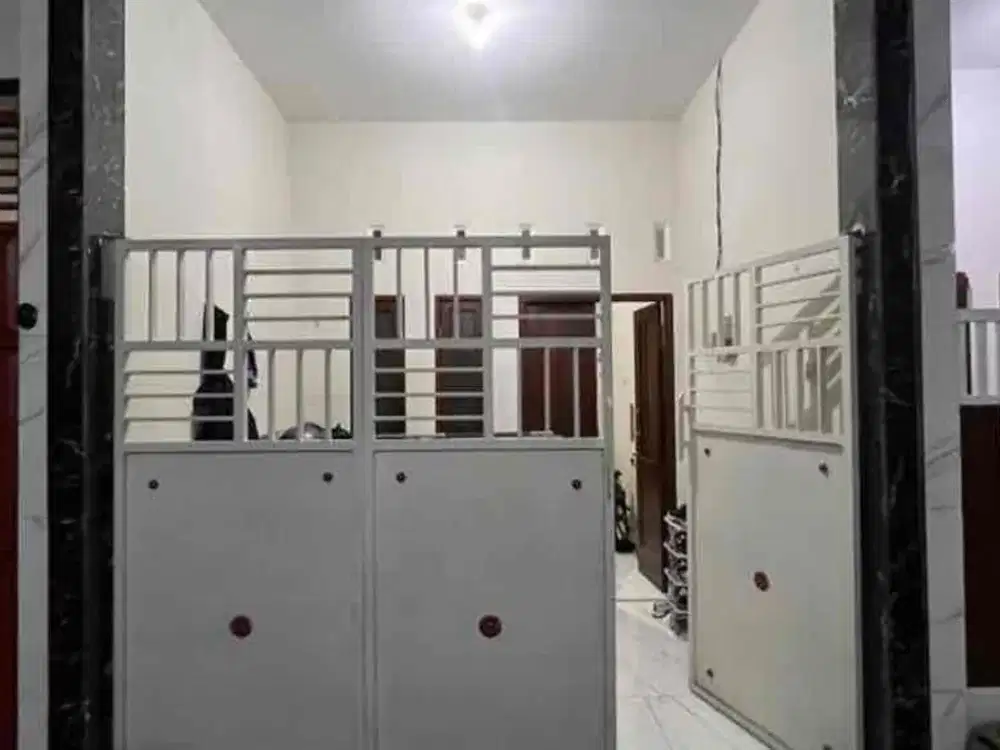 400Juta! Jual Cepat Rumah Lebak Arum One Gate ( gang buntu)