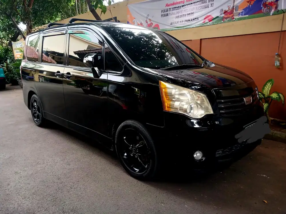 Toyota Nav1 2013 Bensin