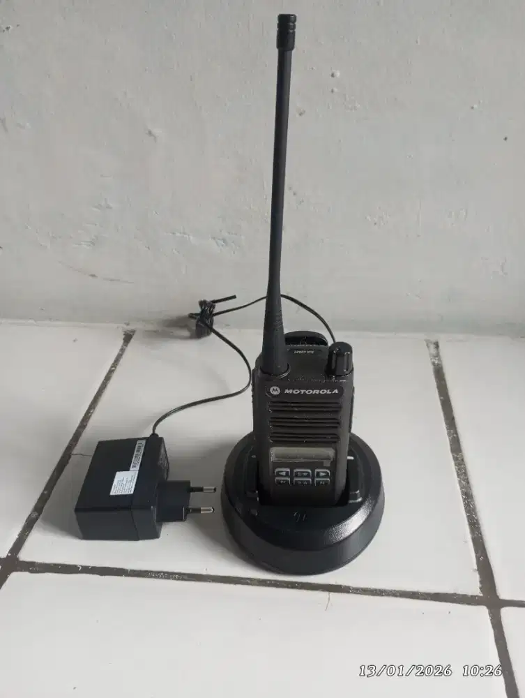 Handy talkie (HT) digital Motorola XiR C2620,