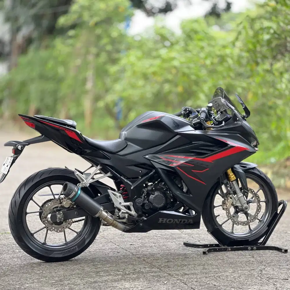 KEREN ABIS! HONDA NEW CBR150R ABS 2022 HITAM KM LOW PAJAK ON LIKE NEW