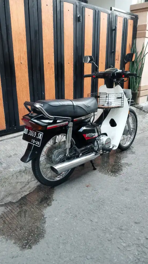 Honda prima tahun 1990