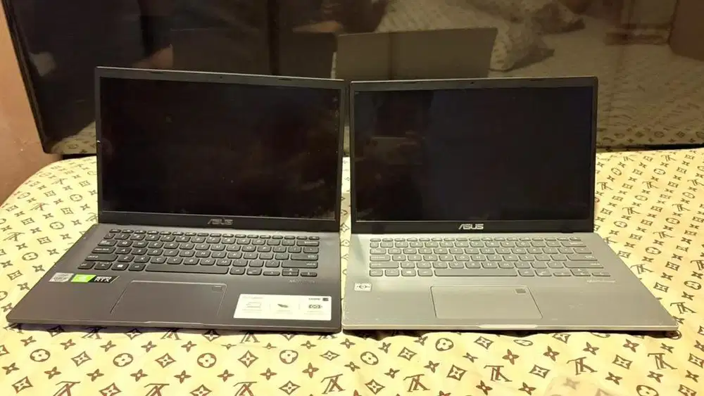 JUAL 2 LAPTOP ASUS VIVOBOOK M409DA