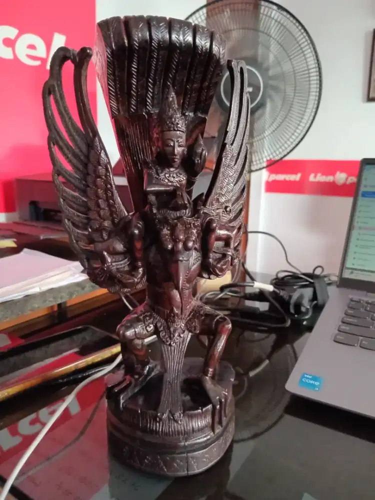 patung garuda wisnu kencana