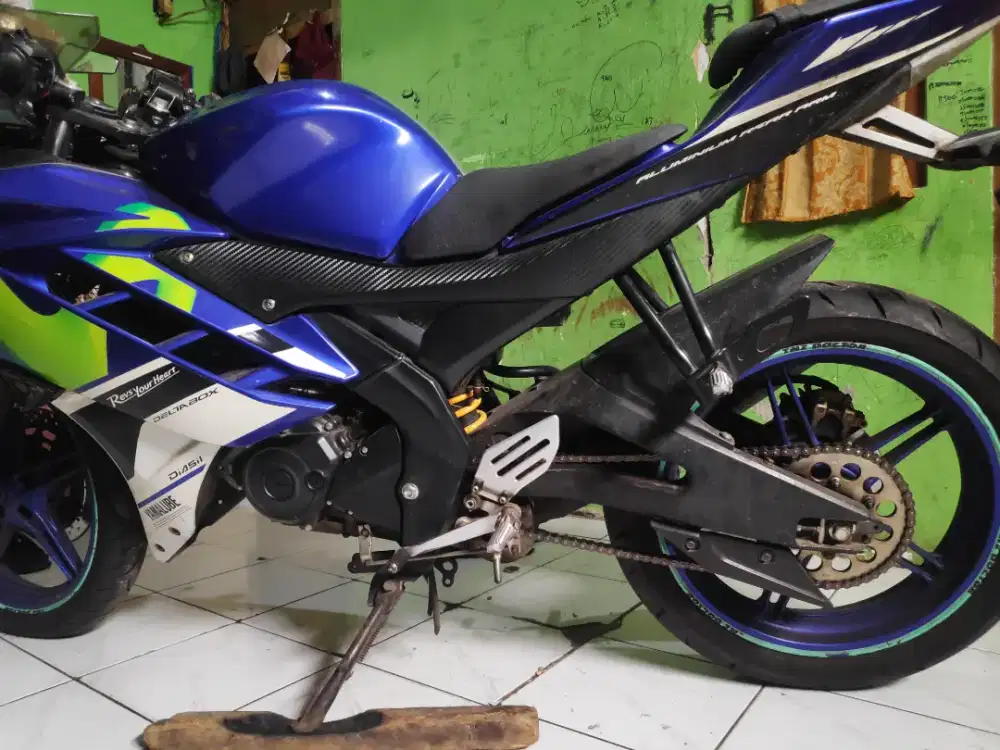 Yamaha R15 V2 Movistar