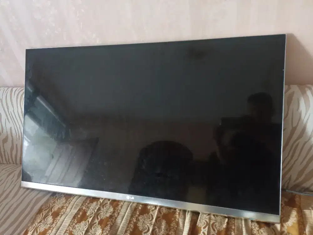 Tv lg 43 inc rusak