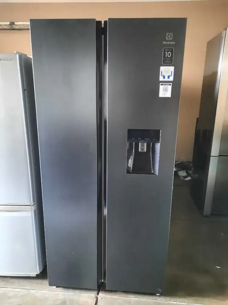 kulkas side by side elektrolux