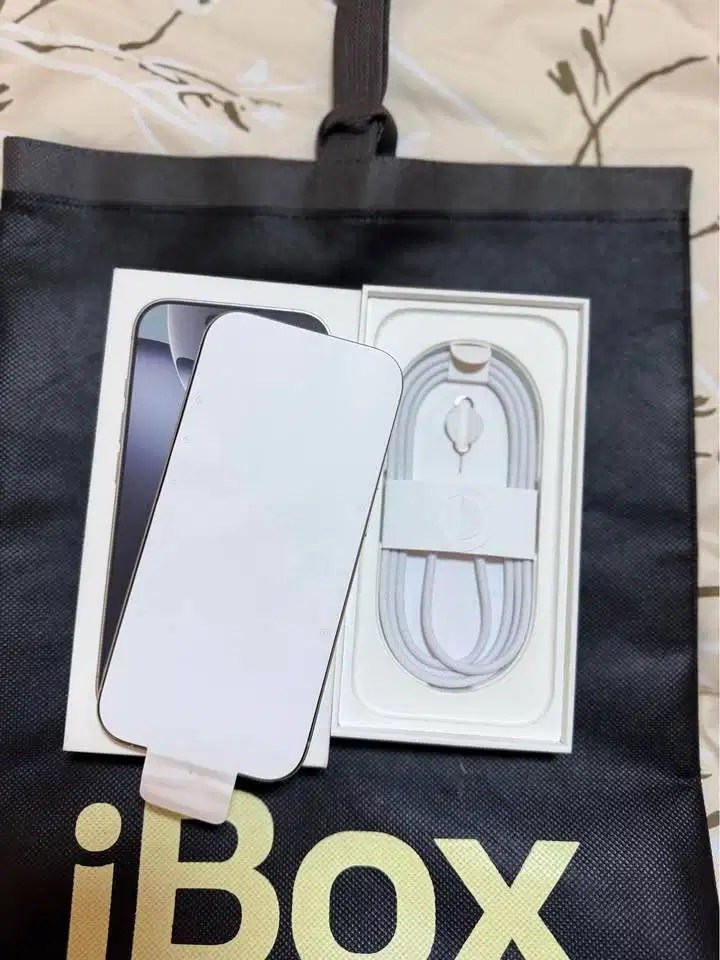 iphone 16 pro ibox
