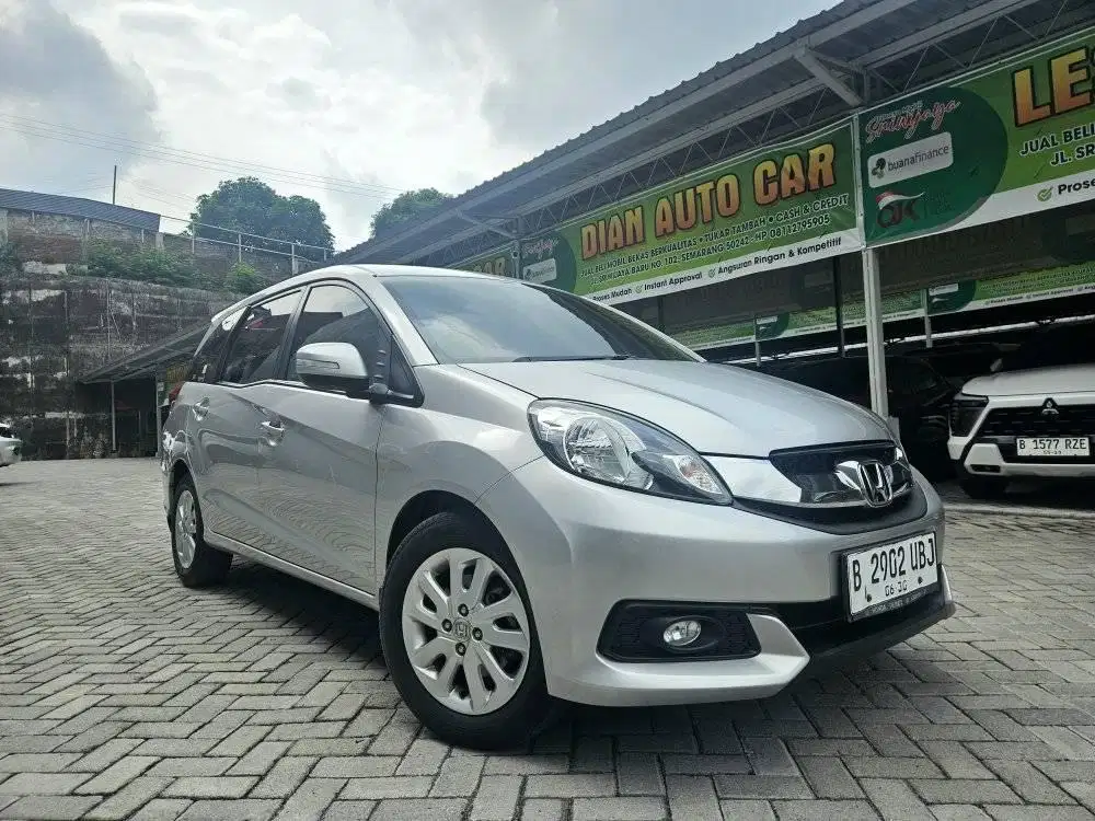 mobilio e cvt 2015