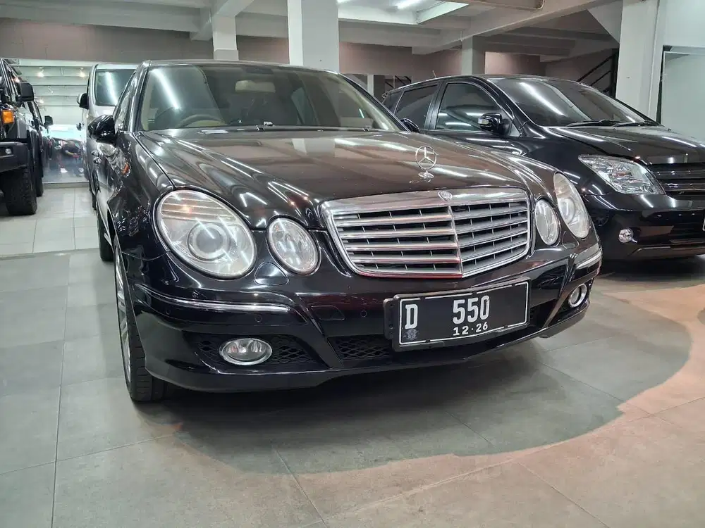 Mercedes-Benz E280 Elegance W211 Tahun 2012