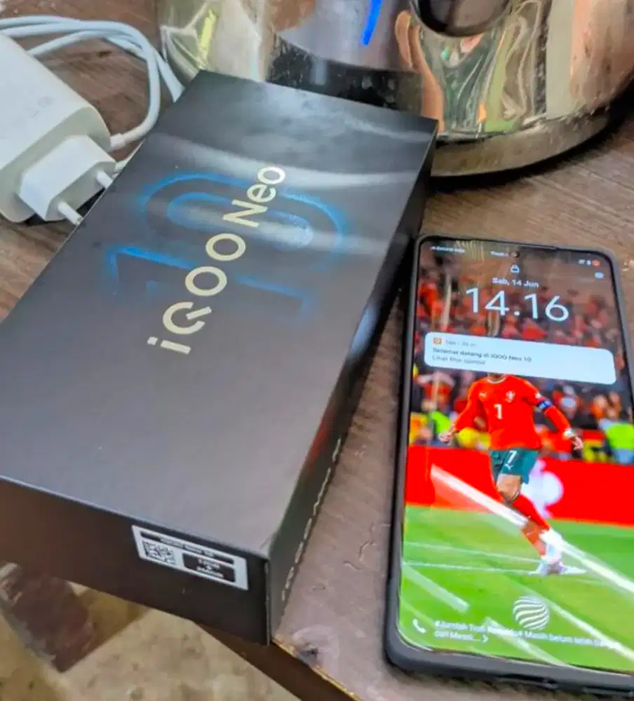 Iqoo Neo 8/256 Hitam