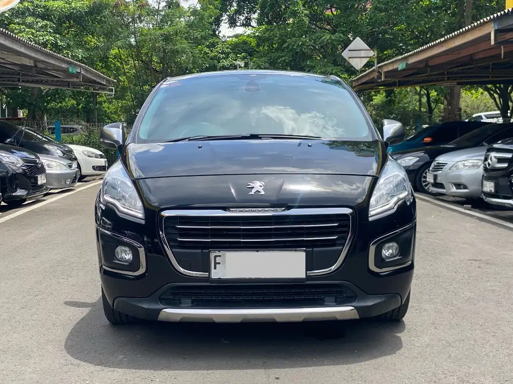 PEUGEOT 3008 1.6 AT HITAM 2016