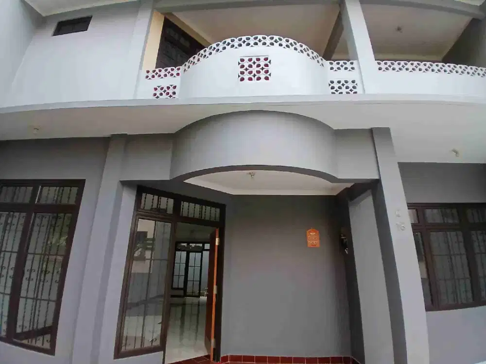 Disewa rumah baru renovasi Pondok kelapa Jakarta timur