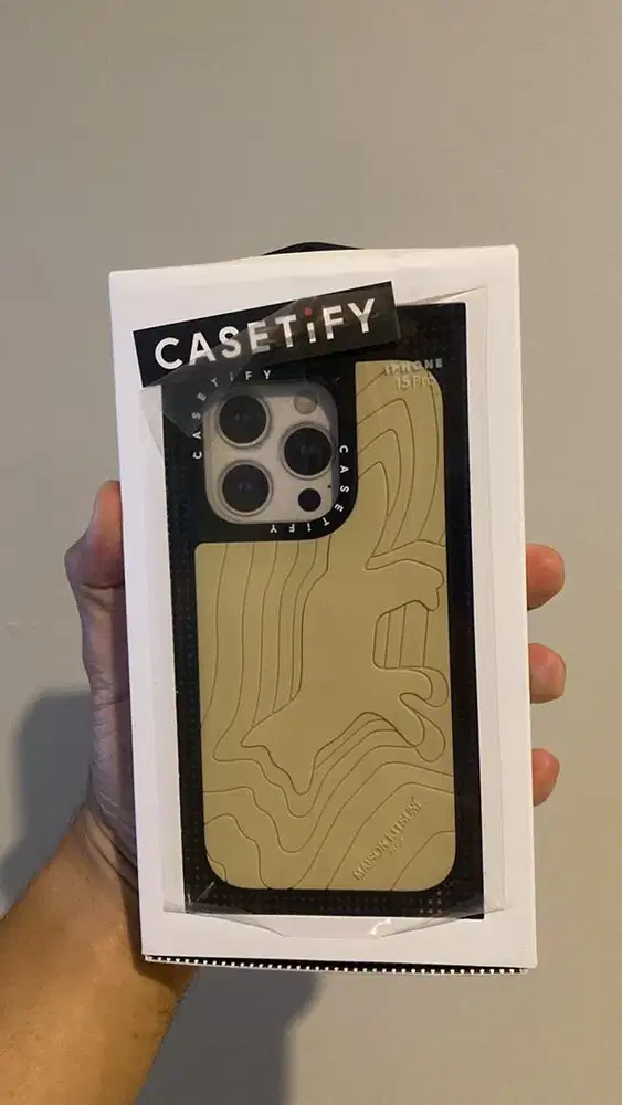 Case Iphone 15 Pro (Casetify x Maison Kitsune) ORIGINAL