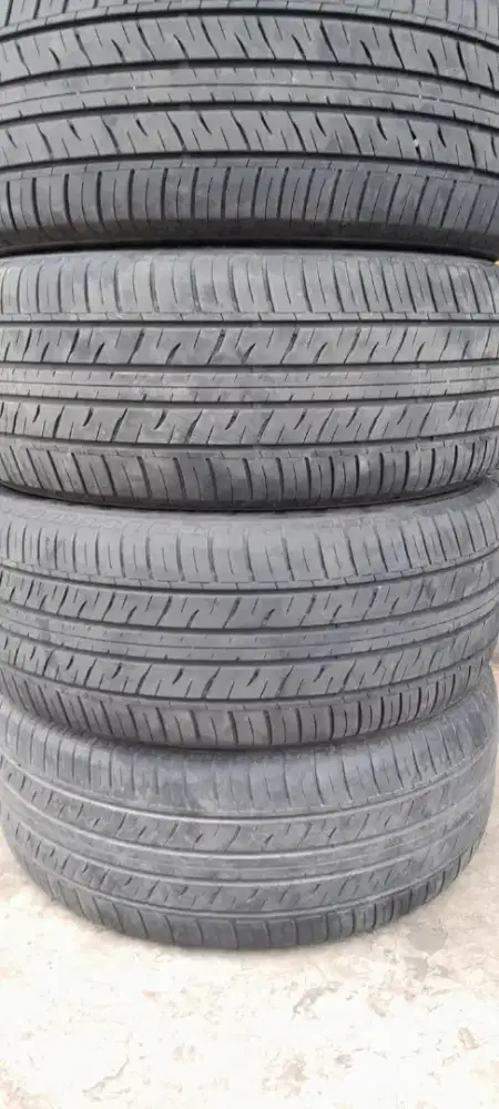 Dunlop grandtrek PTA 275 50 R21