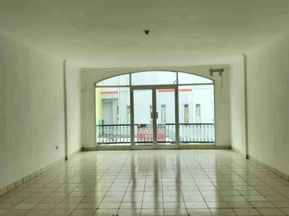 Ruko Metro Trade Centre 2 lantai Strategis disewakan termurah