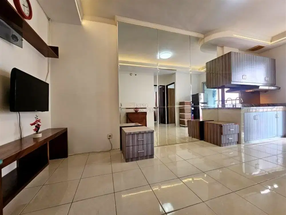 Disewakan 2BR Mediterania Garden 2 Low Floor – Terdekat Central Park, Desain Modern Contemporary Minimalist, Siap Huni