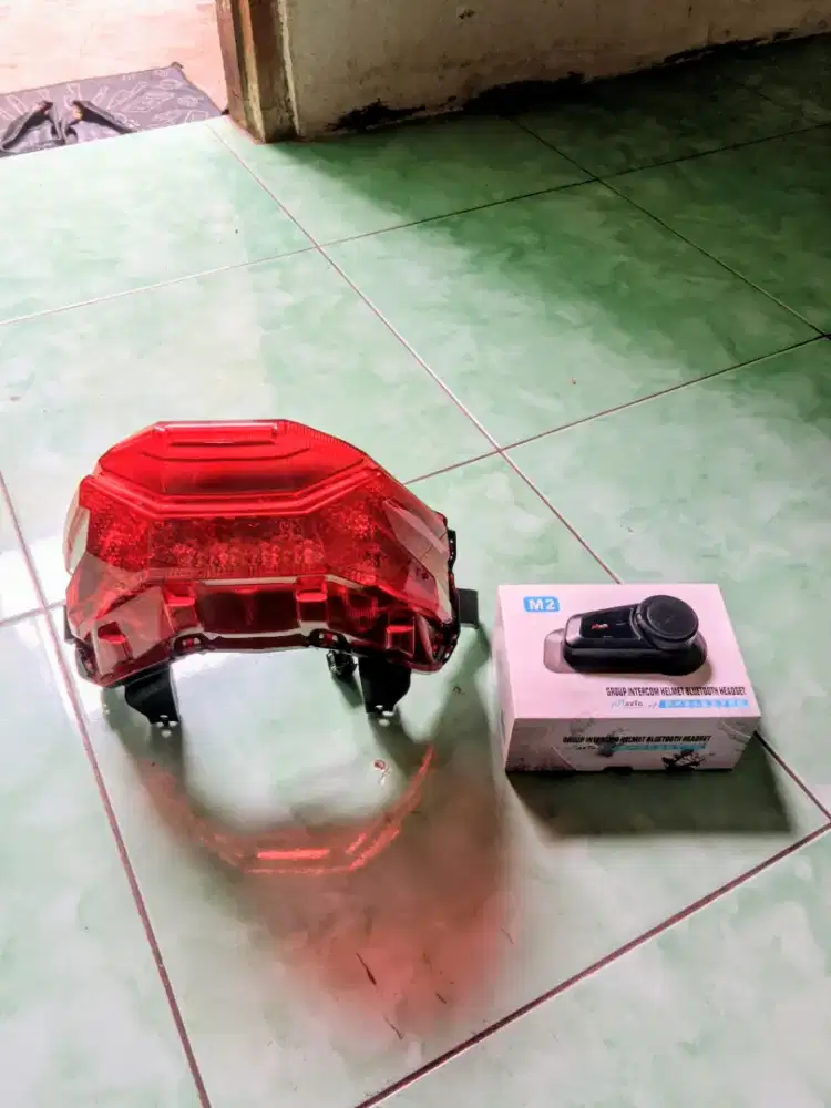 Intercom maxto dan stop lamp vario 160