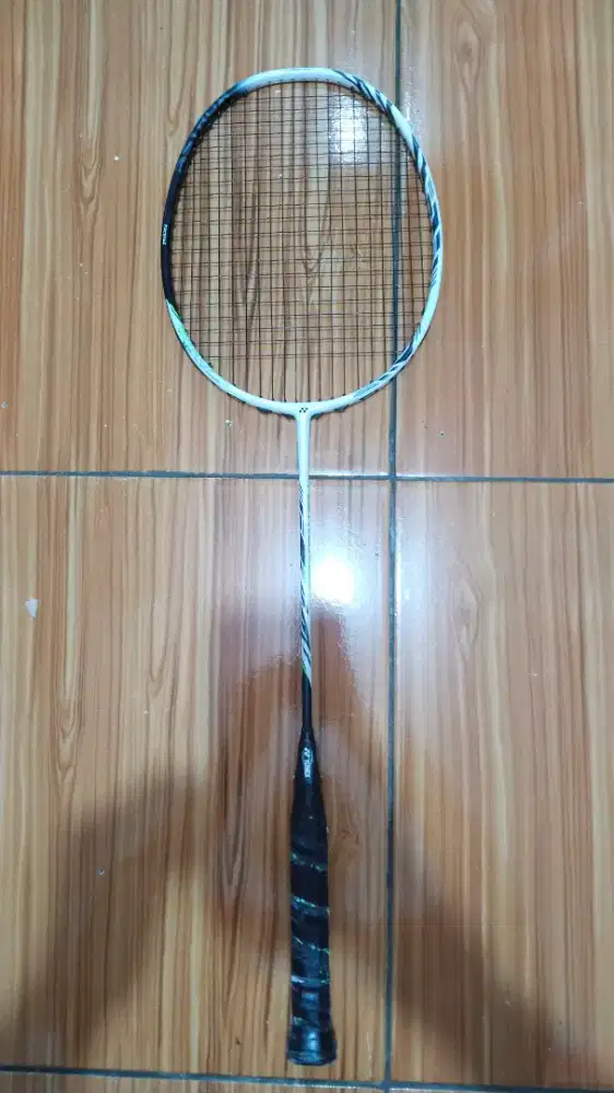 YONEX ASTROX 99 PRO WHITE TIGER