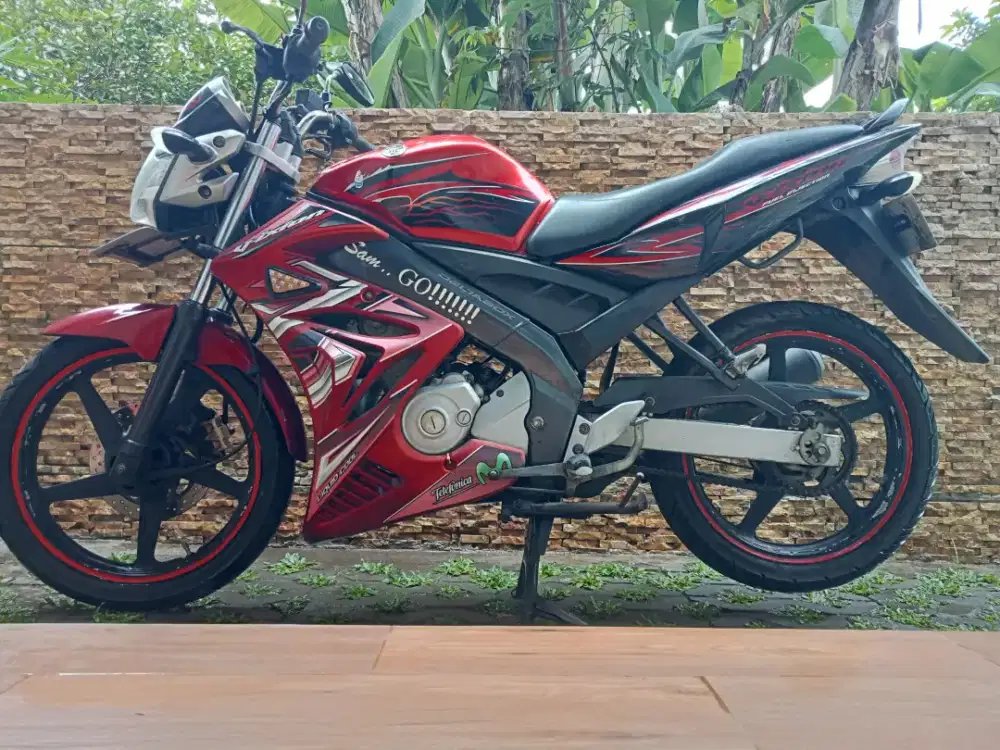 Yamaha Vixion ISTIMEWA Tangan Pertama, KM rendah, Rajin service