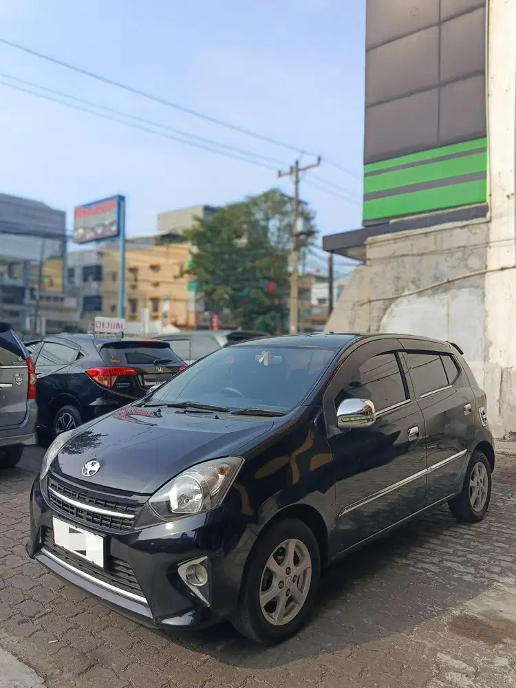 Toyota Agya 1.0 G Bensin M/T 2015 Hitam