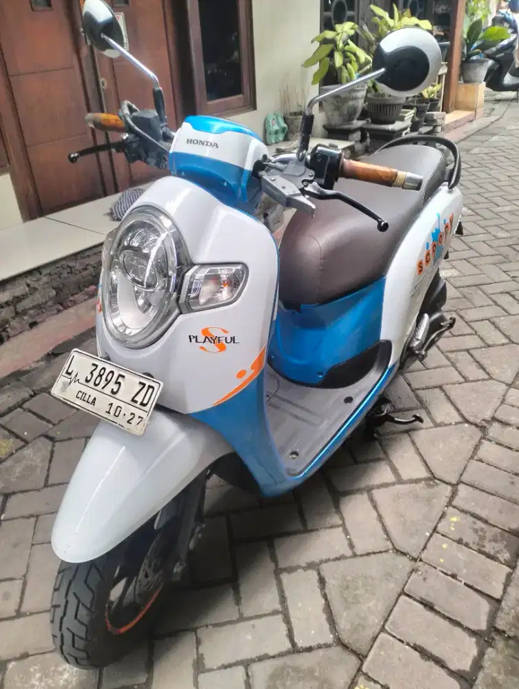 SCOOPY Fashion, Super ISTIMEWA, Ban TEBAL, Mulus, Mesin Alus