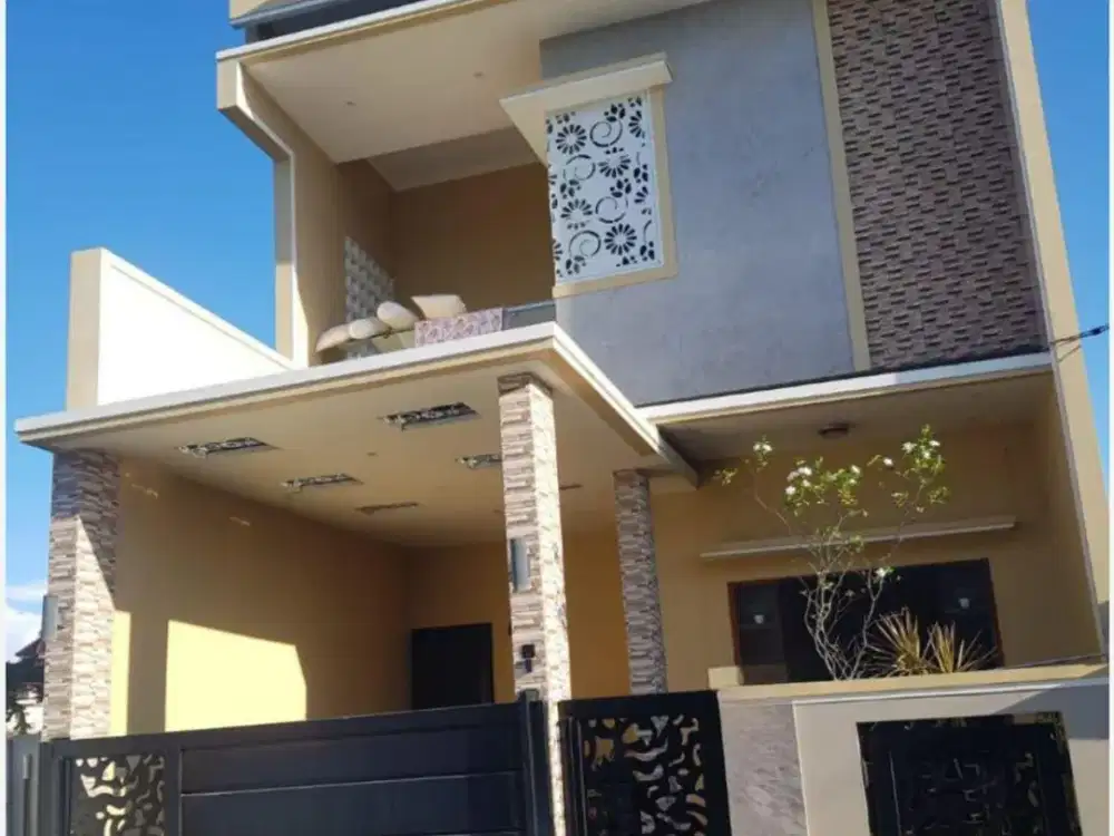 Rumah 2 Lantai Bagus Minimalis SHM di Keputih Tegal Siap Huni