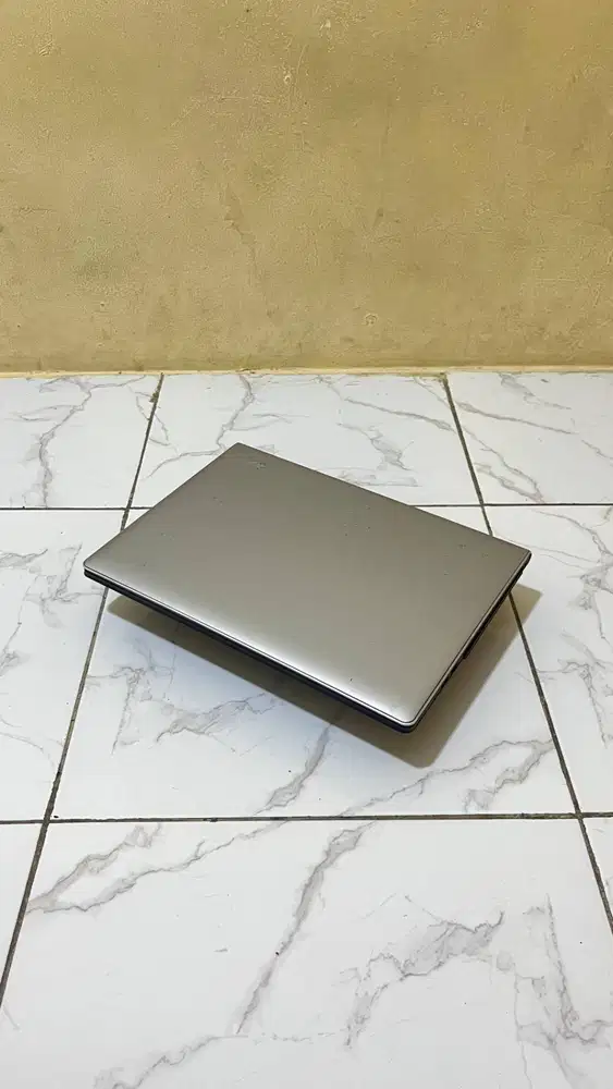 Lenovo V310 14IKB | Intel Core i5 | Kabylike Gen 7 2.00Ghz | Ram 8Gb D