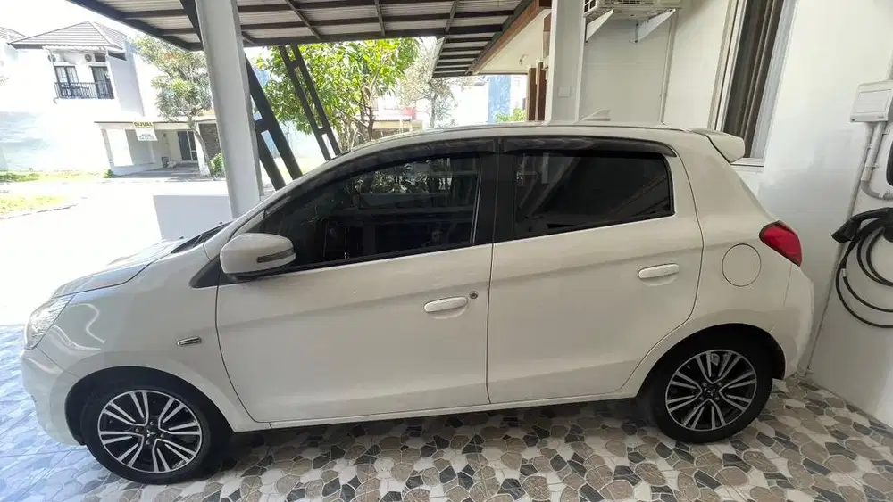 Mobil Mirage 2016 KM pendek