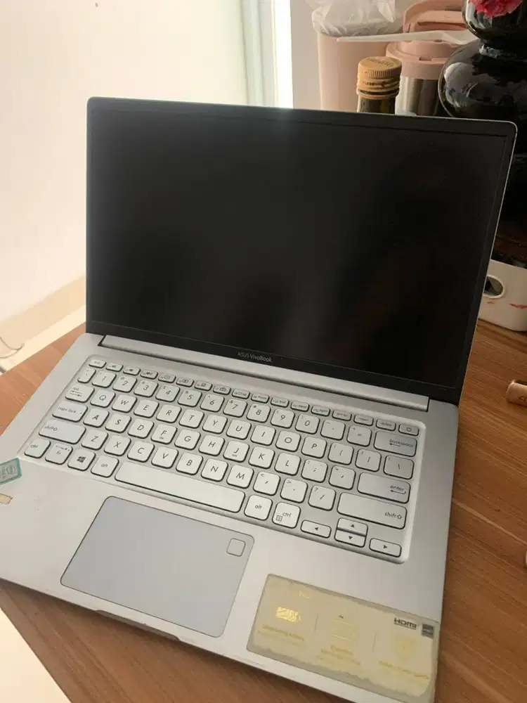 ASUS VIVOBOOK K430F (Core i5 Gen 8, RAM 8, SSD 512