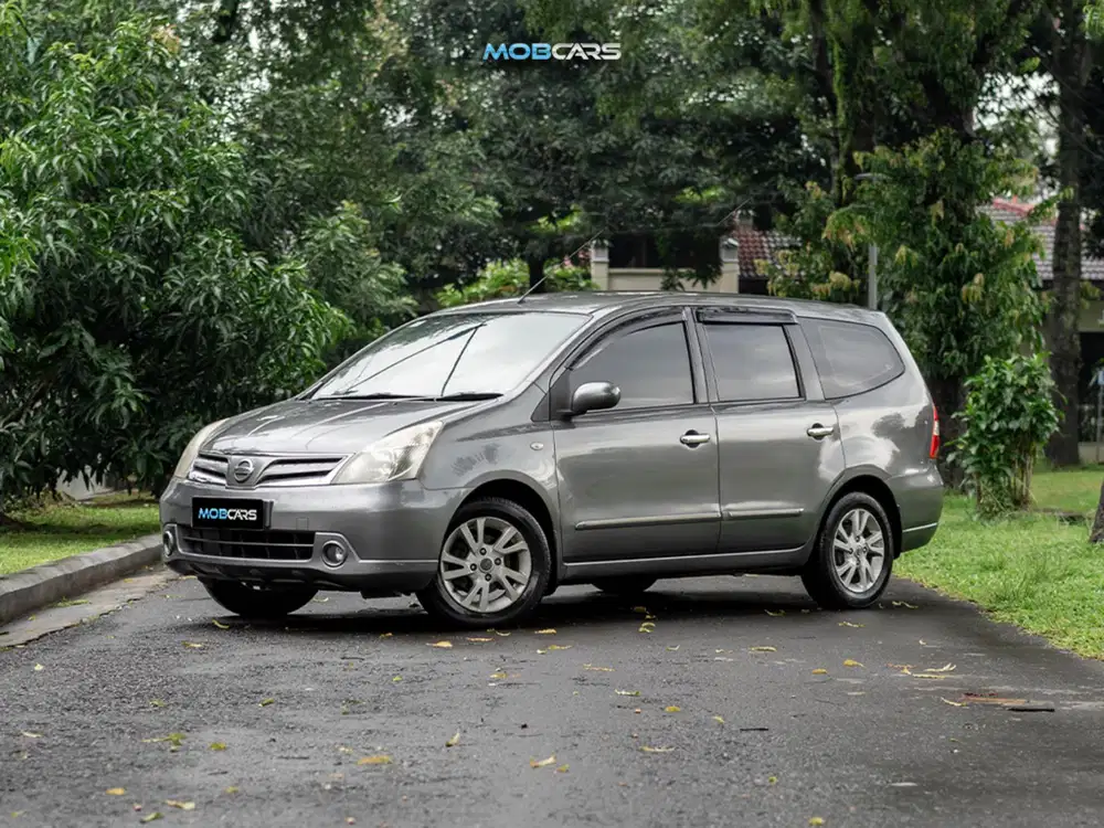 CASH NEGO !! GRAND LIVINA 1.5 XV AT MATIC 2012