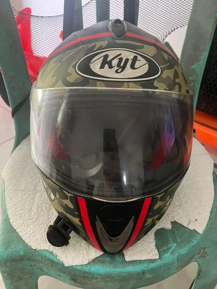 Helm KYT army size M